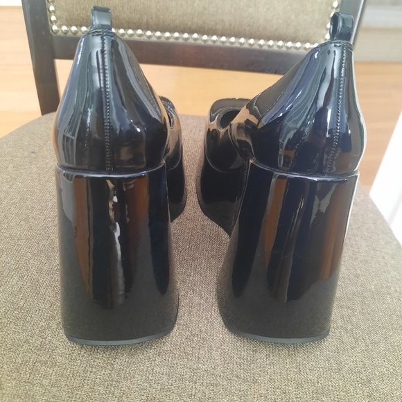 Jeffrey Campbell Yazmin Wedge Platform Shoe in Black Patent, Size 7 - Picture 3 of 8